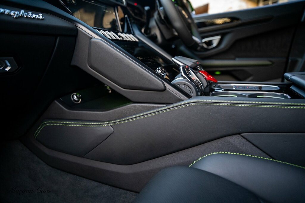 Lamborghini Urus V8 Performante Grey #70