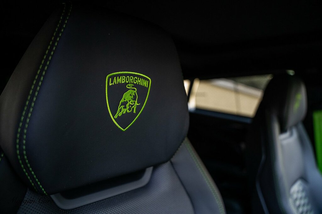 Lamborghini Urus V8 Performante Grey #51