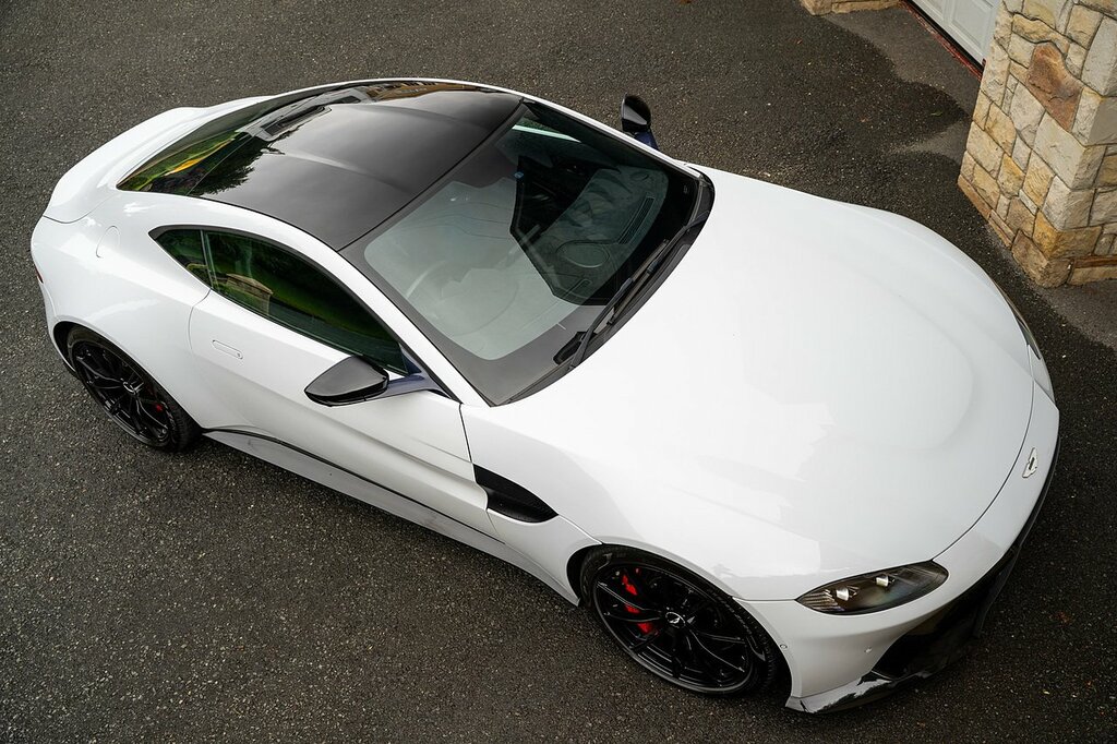 Aston Martin Vantage Vantage Green #21