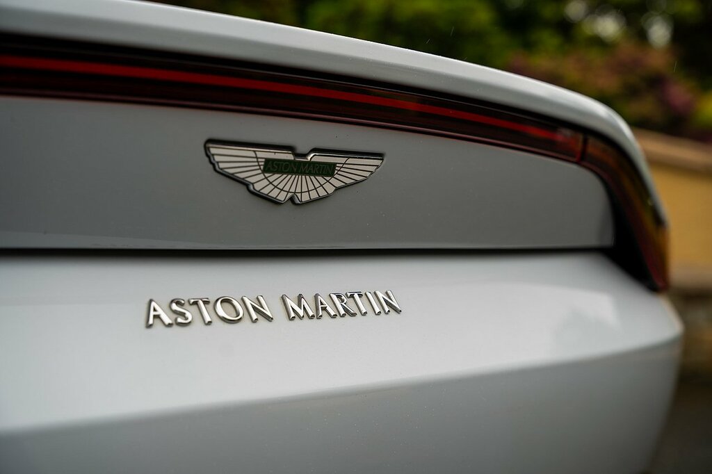 Aston Martin Vantage Vantage Green #9