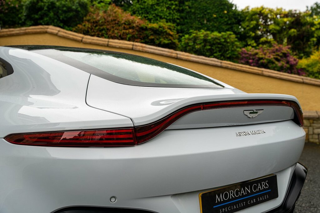 Aston Martin Vantage Vantage Green #10