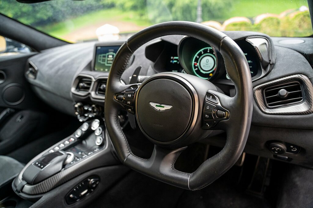 Aston Martin Vantage Vantage Green #48
