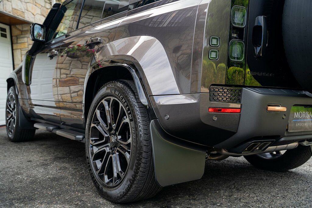 Land Rover Defender 110 X-dynamic Se Red #10