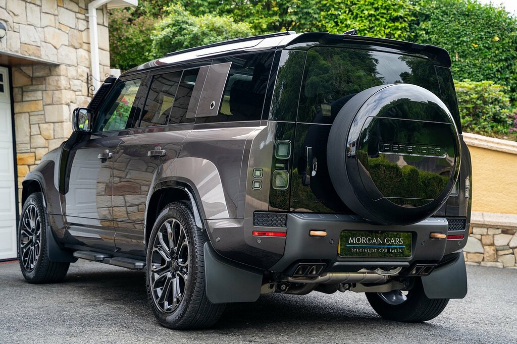 Land Rover Defender 110 X-dynamic Se Red #12