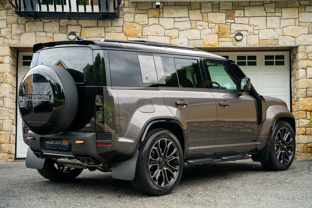 Land Rover Defender 110 X-dynamic Se Red #20