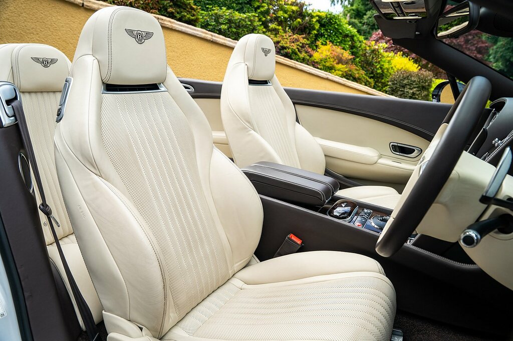 Bentley Continental Gt 4.0 V8 Citytouring Spec  #43