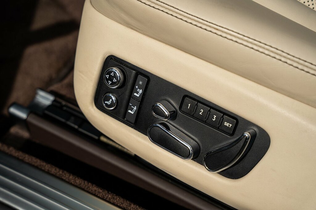 Bentley Continental Gt 4.0 V8 Citytouring Spec  #71