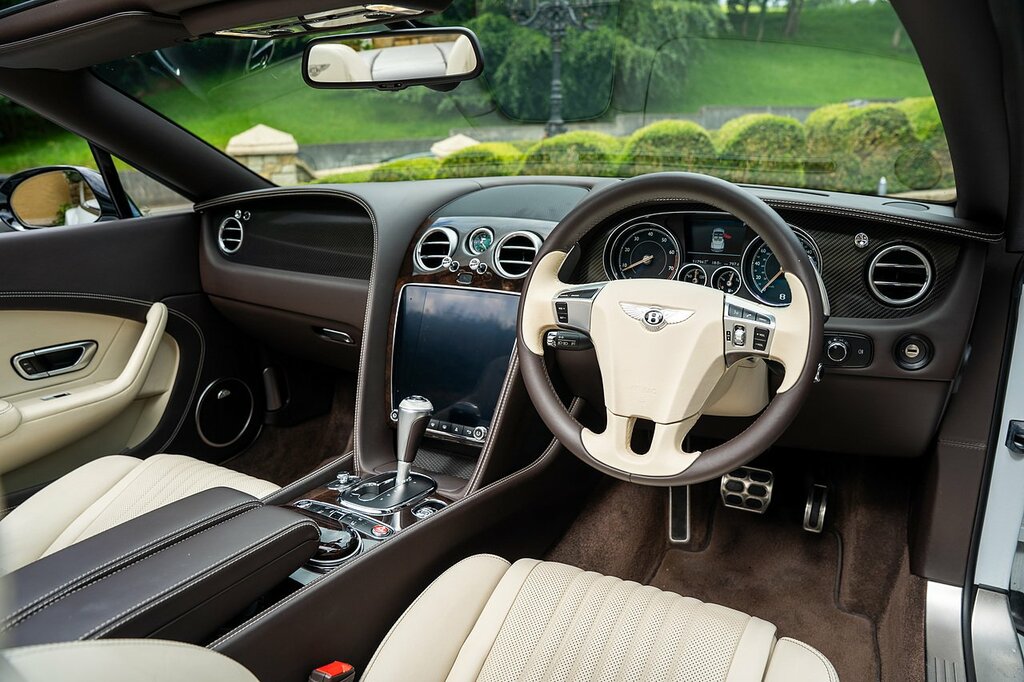 Bentley Continental Gt 4.0 V8 Citytouring Spec  #42