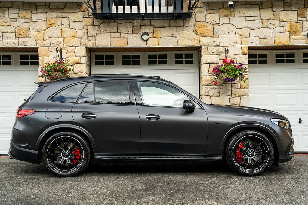 Mercedes-Benz GLC Class 2018 2.0 Glc 250 4Matic Amg Line Premium Plus 2 Grey #3
