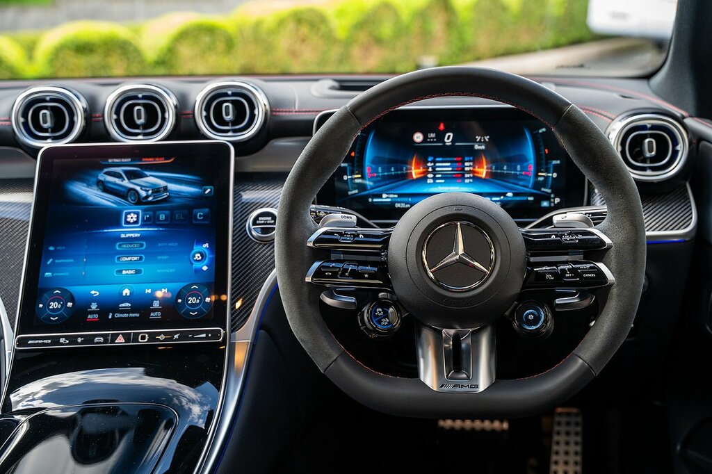 Mercedes-Benz GLC Class 2018 2.0 Glc 250 4Matic Amg Line Premium Plus 2 Grey #42