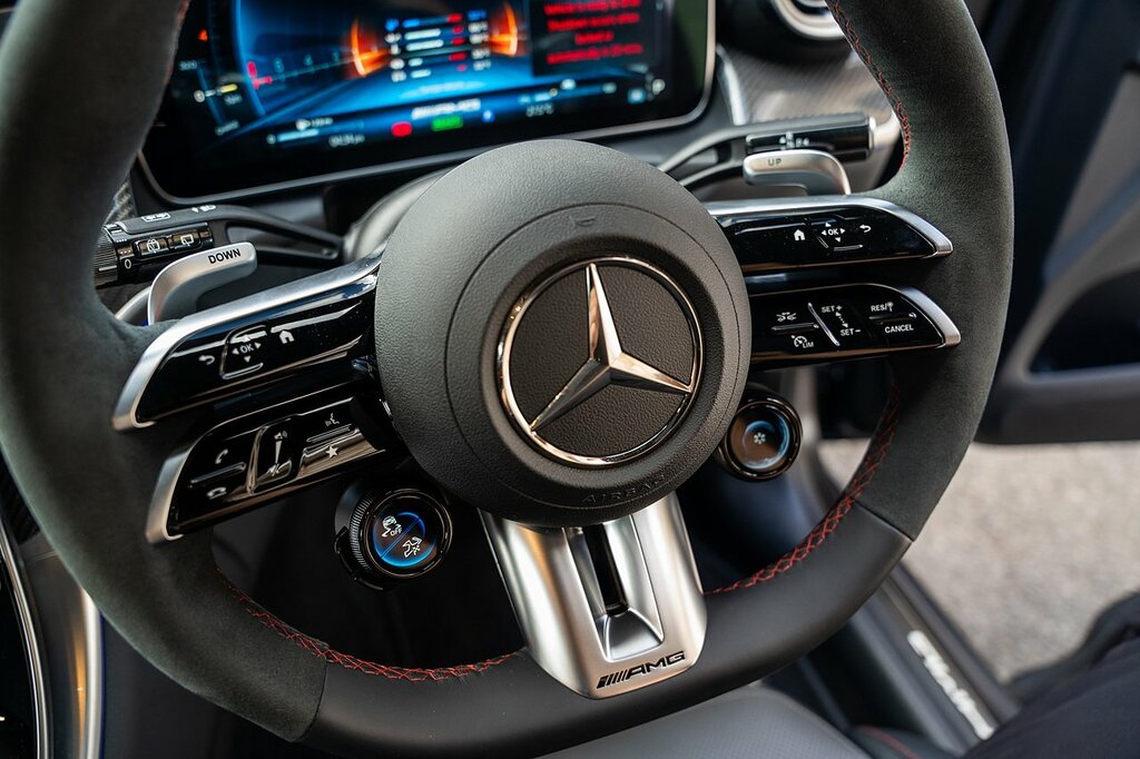 Mercedes-Benz GLC Class 2018 2.0 Glc 250 4Matic Amg Line Premium Plus 2 Grey #58
