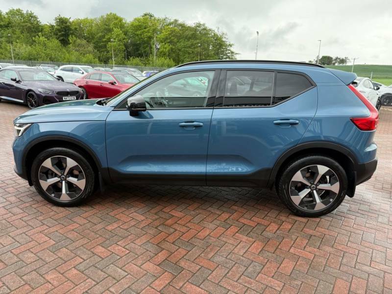 Volvo XC40 2.0 B4p 197 Ultimate Dark Blue #5