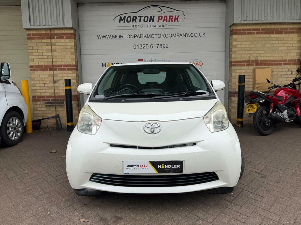 Toyota IQ Hatchback 1.0 Vvt-i Euro 4 201010 YD10EVJ White #2