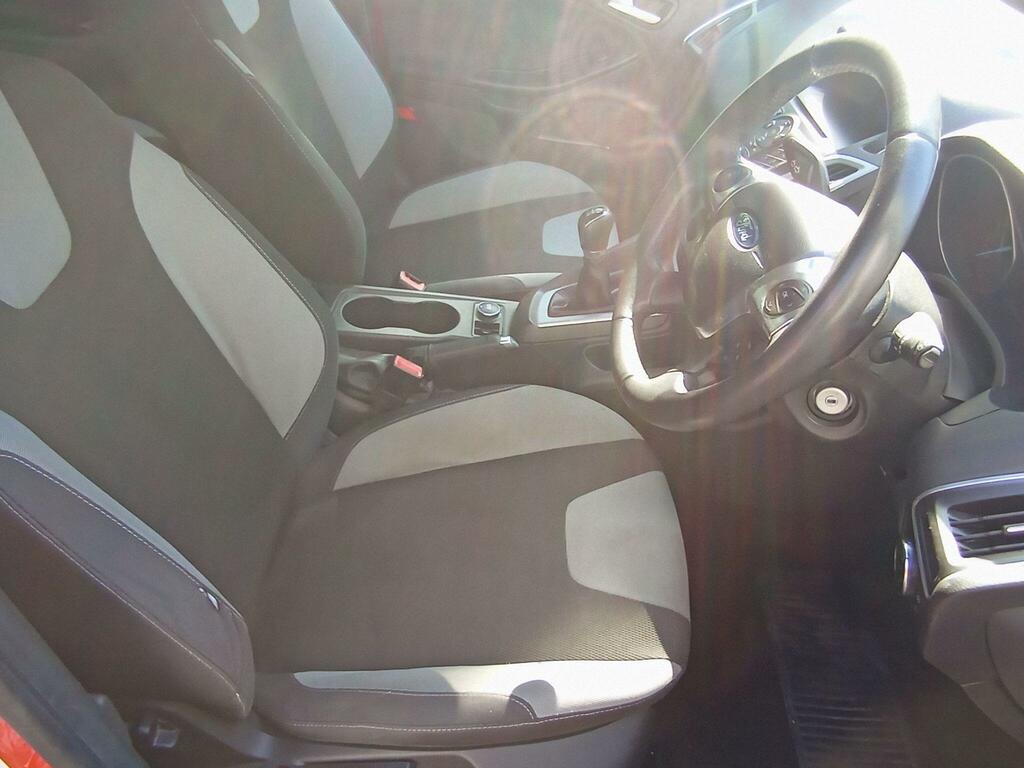 Ford Focus 1.0T Ecoboost Zetec Euro 5 Ss Red #11