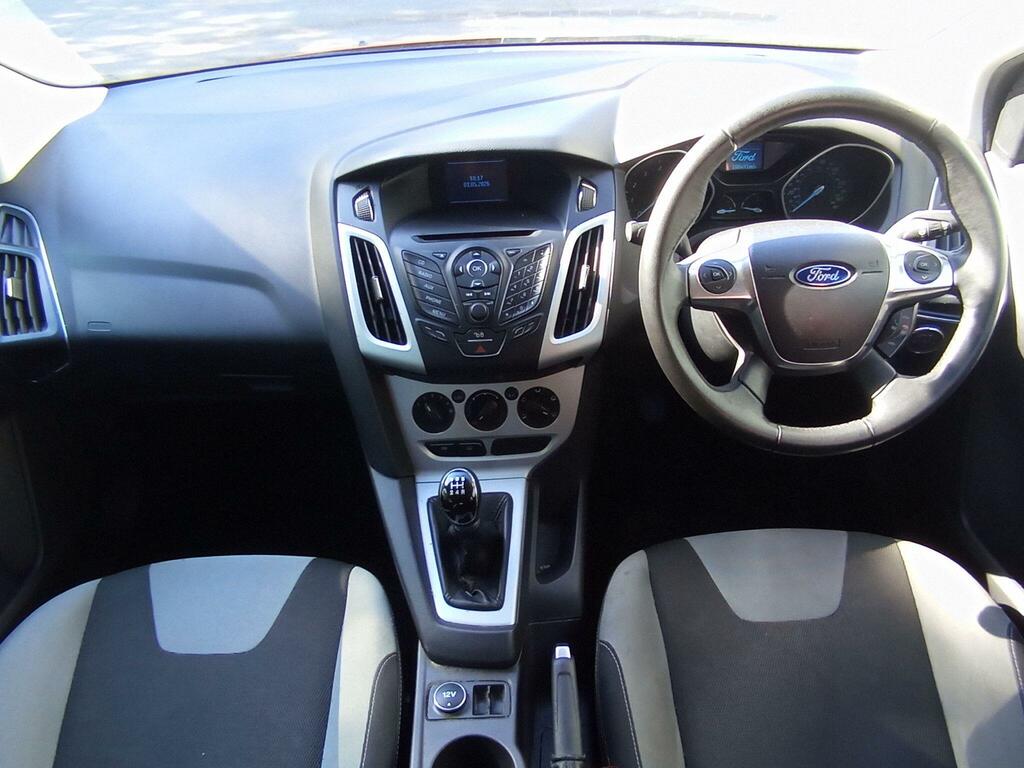Ford Focus 1.0T Ecoboost Zetec Euro 5 Ss Red #8