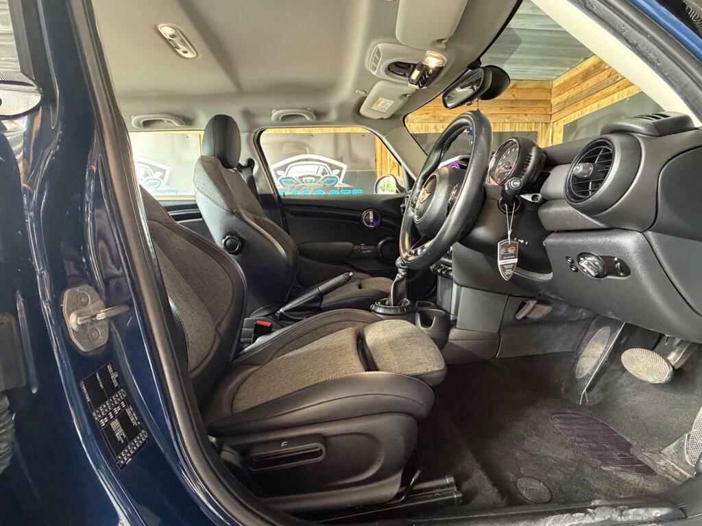 Mini Hatch 1.5 Cooper White #12