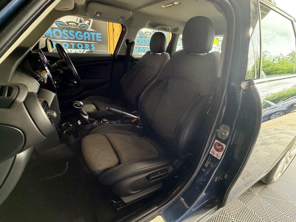 Mini Hatch 1.5 Cooper White #21