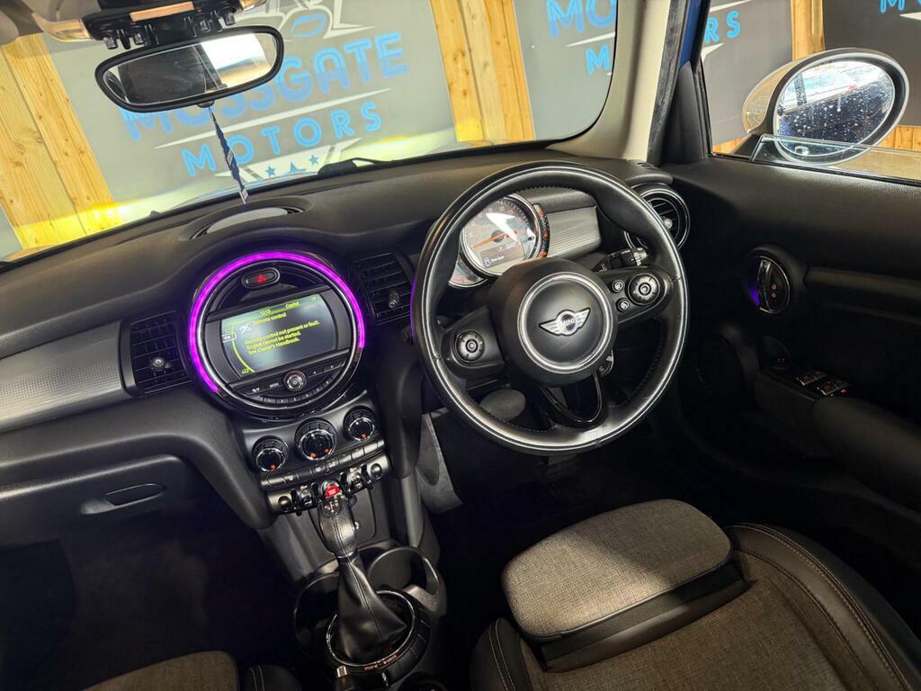 Mini Hatch 1.5 Cooper White #20