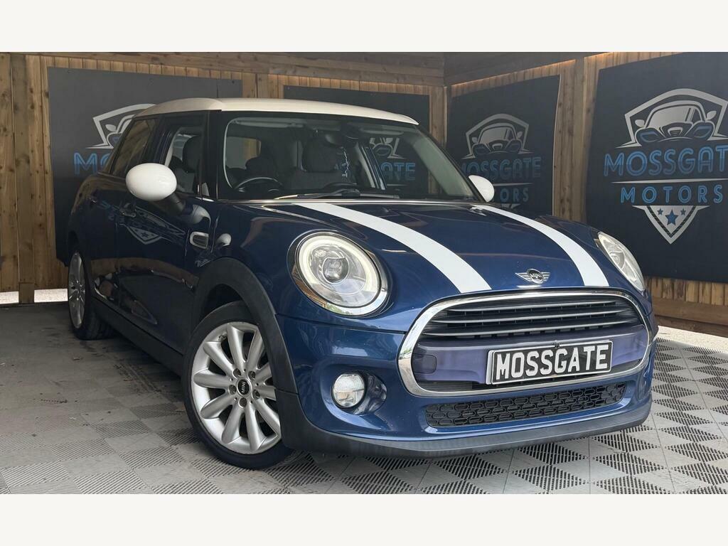 Mini Hatch 1.5 Cooper White #1