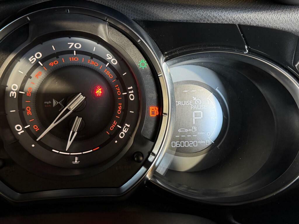 DS DS 3 Hatchback Black #22