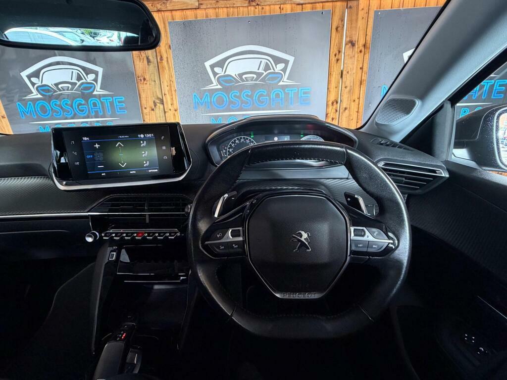 Peugeot 208 Active White #12