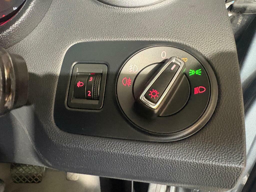 Seat Ibiza 1.0 Sol 74 Bhp Red #19