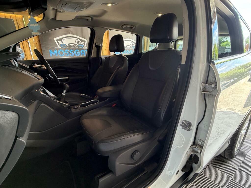 Ford Kuga Suv 2.0 White #16