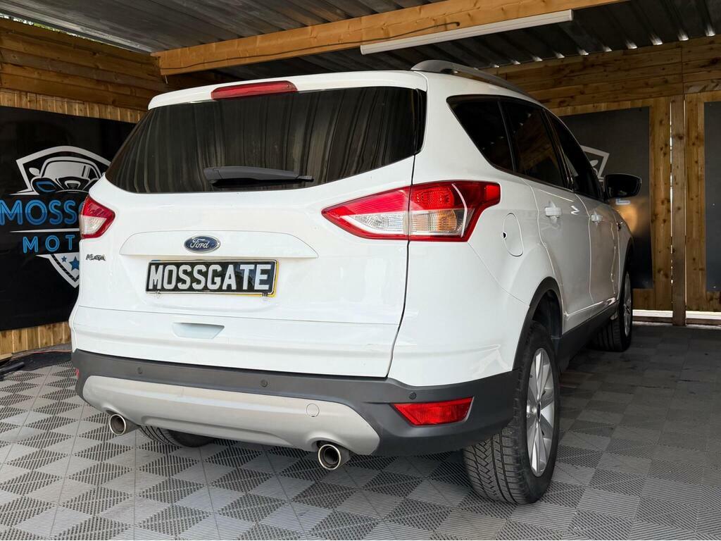 Ford Kuga Suv 2.0 White #8