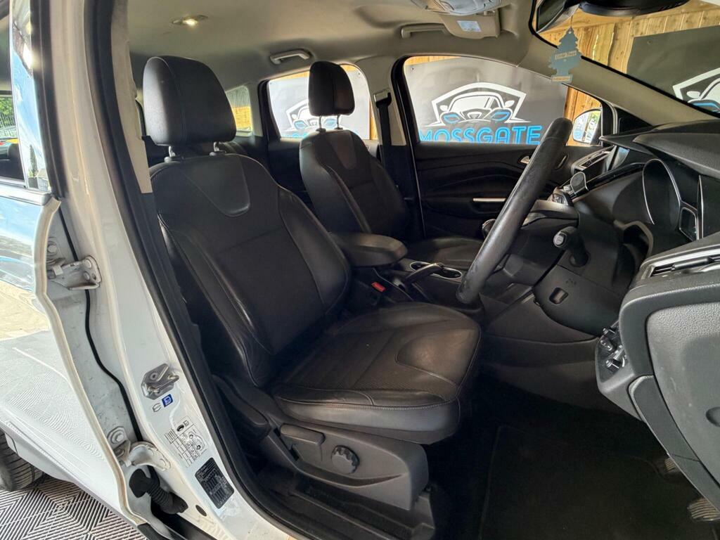 Ford Kuga Suv 2.0 White #13
