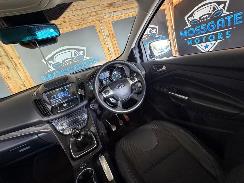 Ford Kuga Suv 2.0 White #21