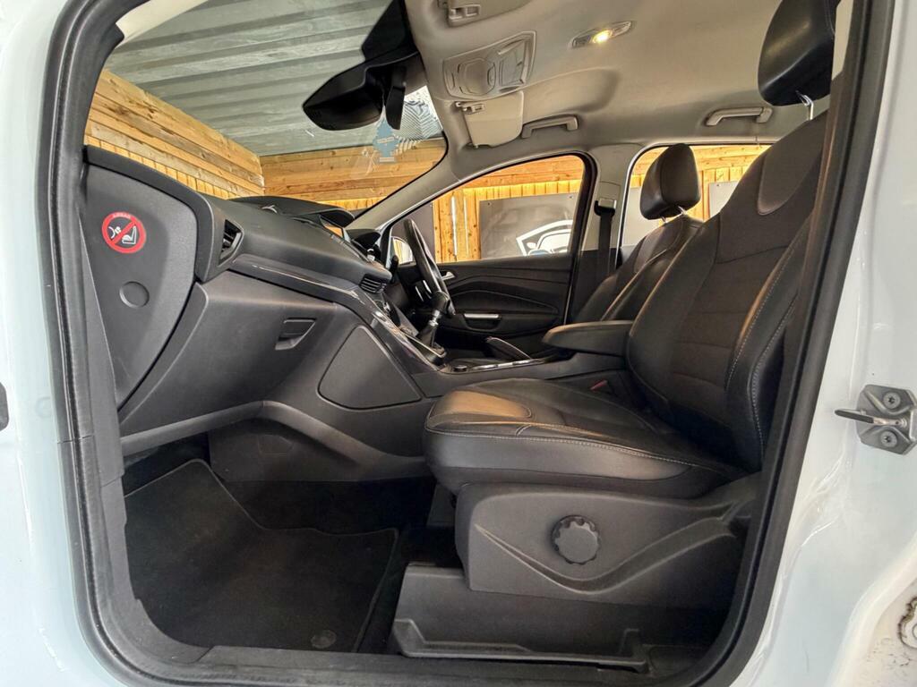 Ford Kuga Suv 2.0 White #15