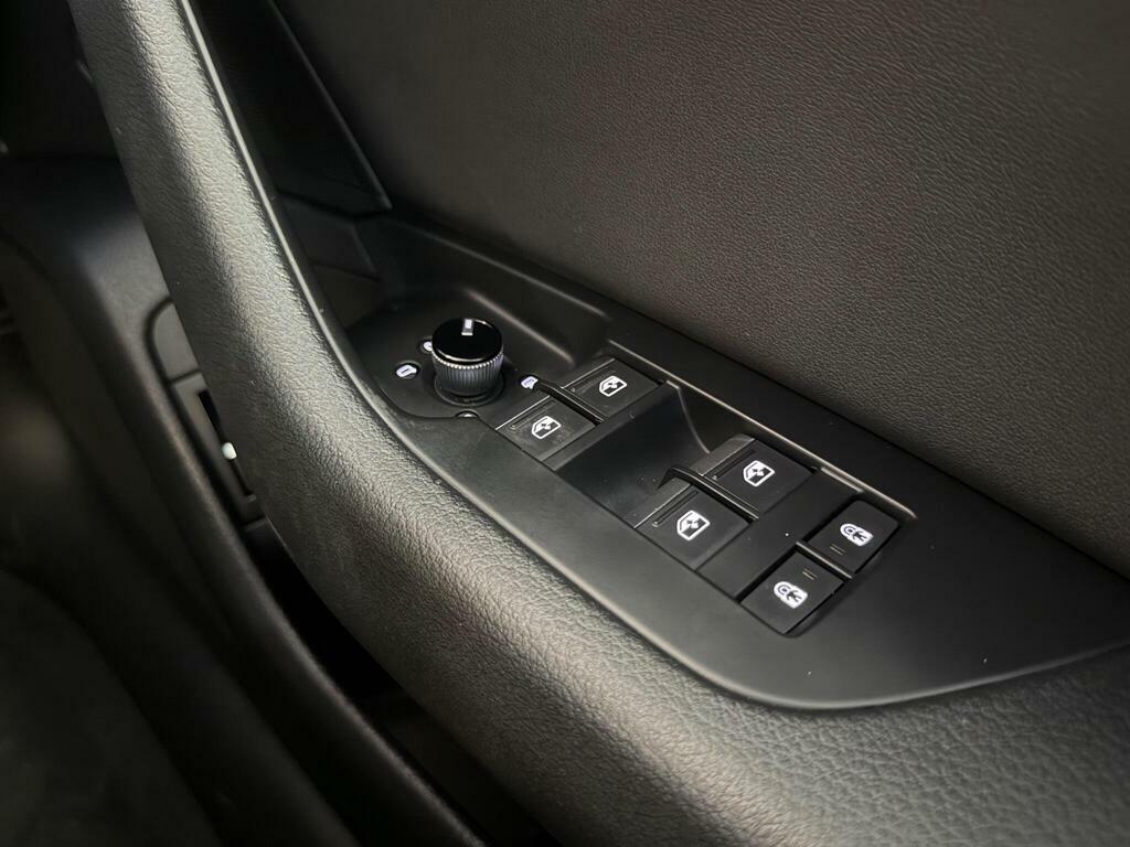 Audi A6 Avant Tdi Sport Black #30