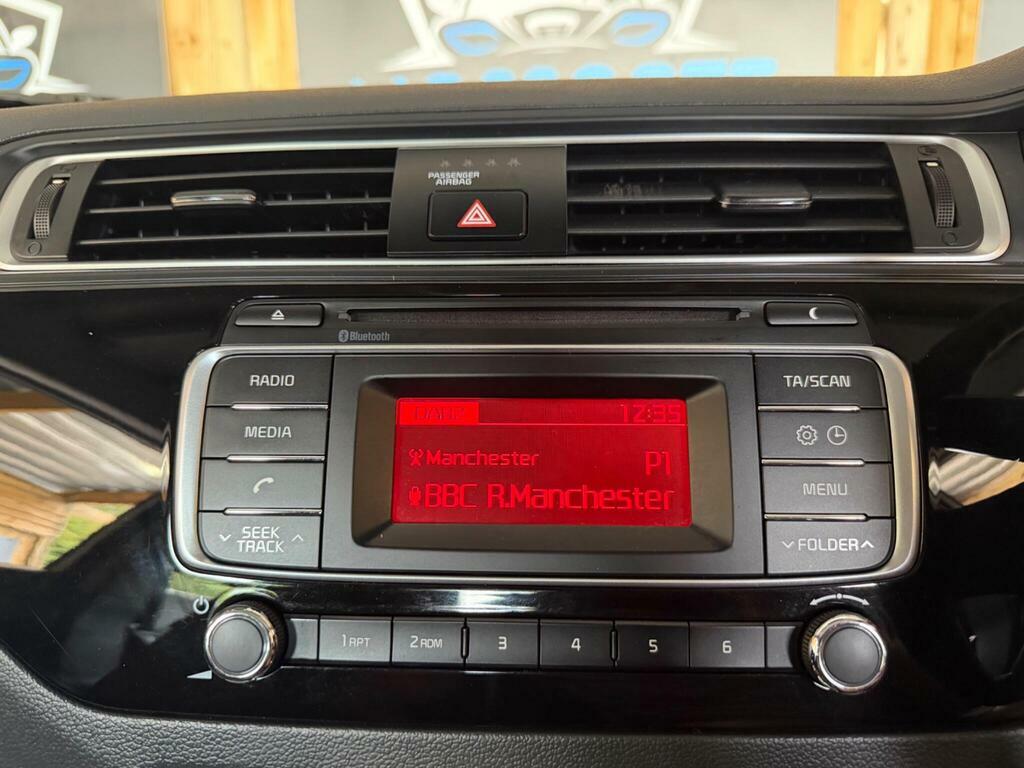 Kia RIO 1.4 3 Hatchback Euro 6 107 Bhp Red #27