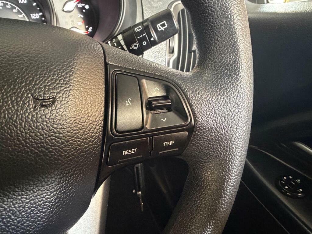 Kia RIO 1.4 3 Hatchback Euro 6 107 Bhp Red #21