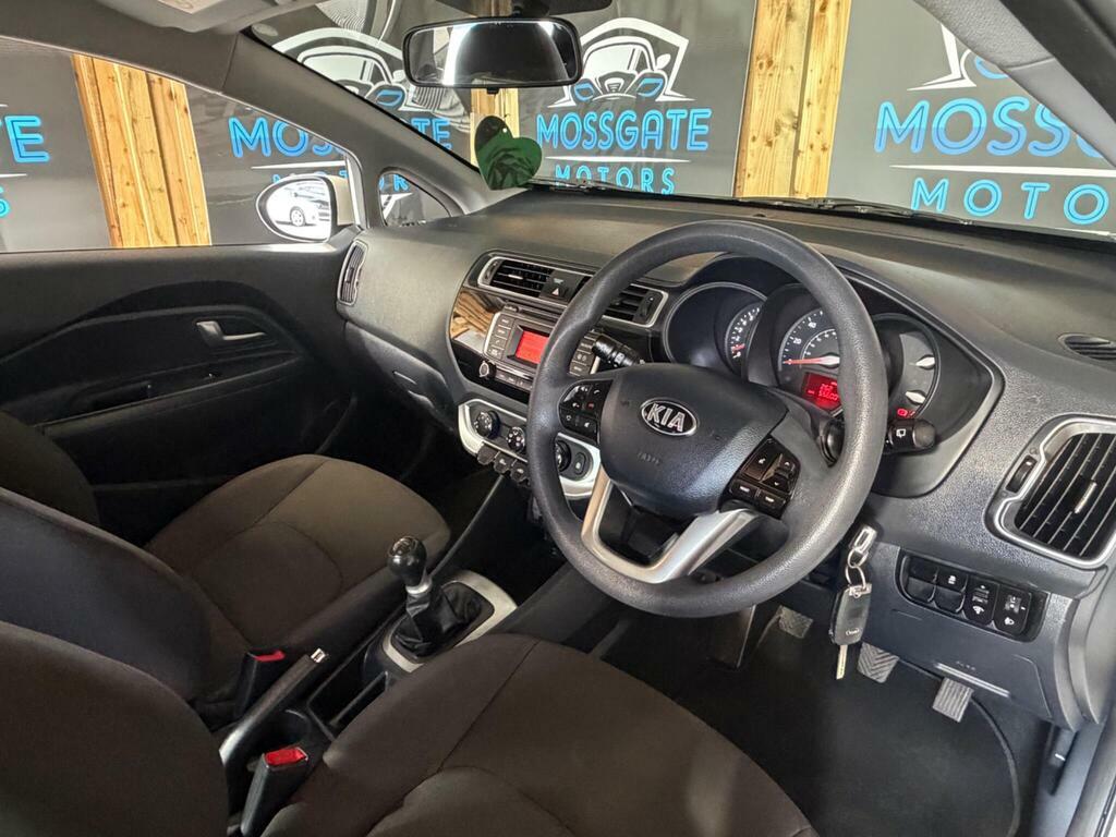 Kia RIO 1.4 3 Hatchback Euro 6 107 Bhp Red #11