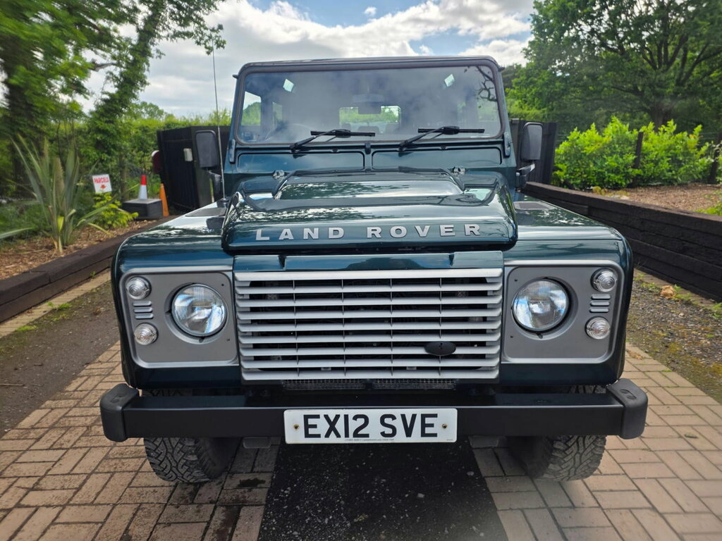 Land Rover Defender 110 2.2 Tdci County Station Wagon Double Cab Diese Green #4