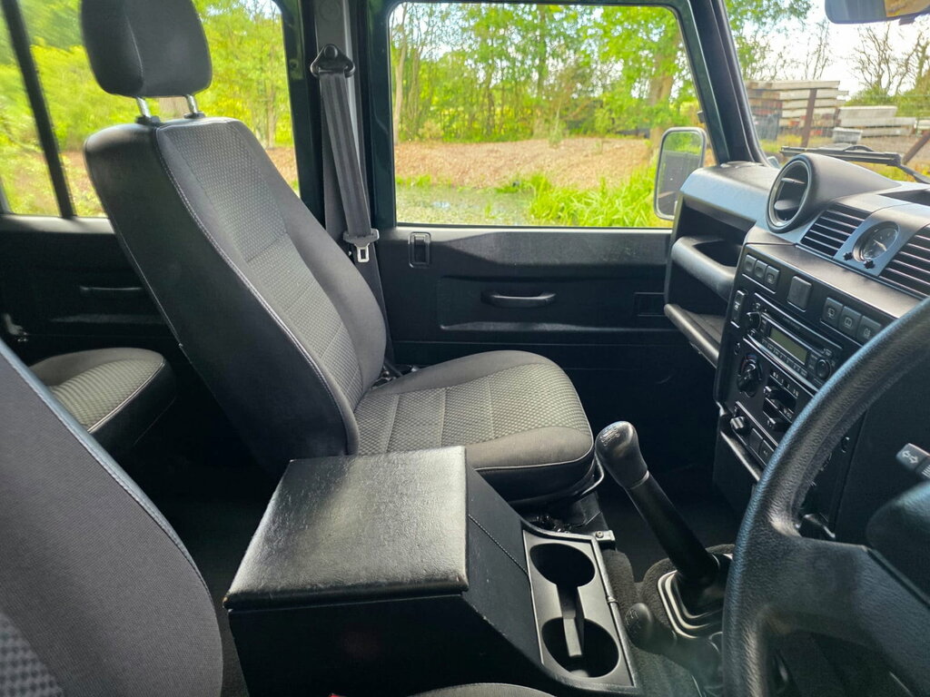 Land Rover Defender 110 Suv Silver #17
