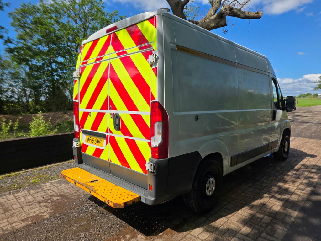 Fiat Ducato 2.3 Multijetii 35 Panel Van M H2 White #3