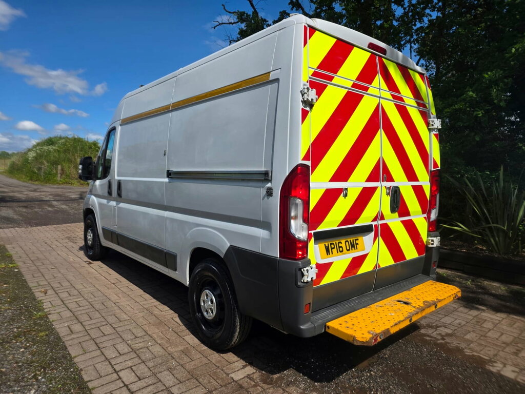 Fiat Ducato 2.3 Multijetii 35 Panel Van M H2 White #4