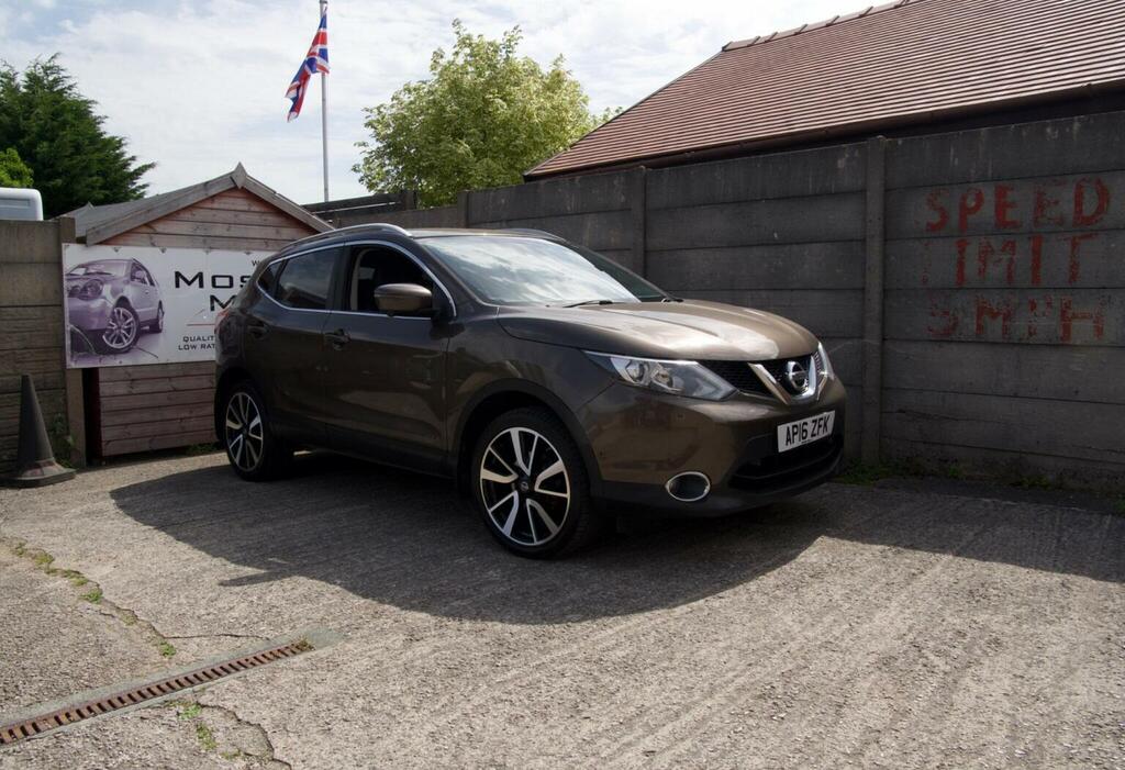 Nissan Qashqai 1.6 Dig-t Tekna 2Wd Euro 6 Ss Brown #5