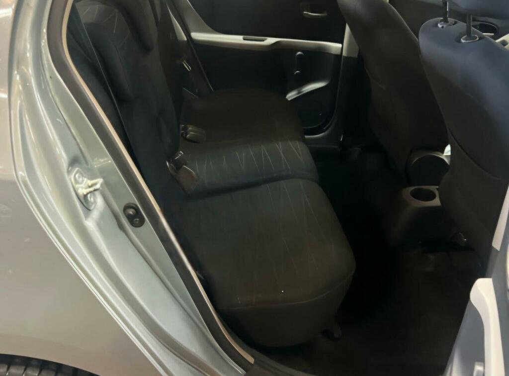 Toyota Yaris 1.3 Vvt-i Tr Grey #9