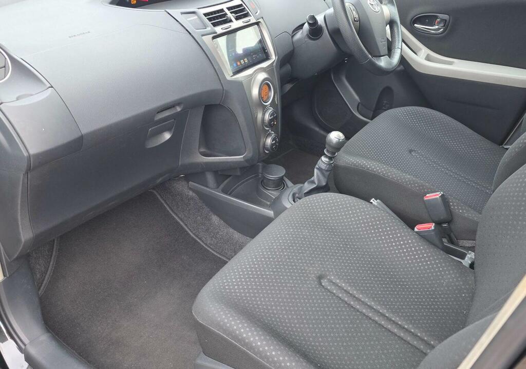 Toyota Yaris 1.0 Vvt-i 16V Gs Red #30