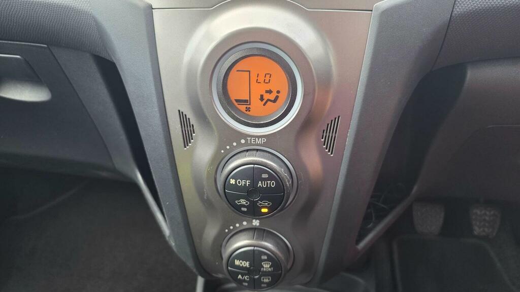 Toyota Yaris 1.0 Vvt-i 16V Gs Red #26