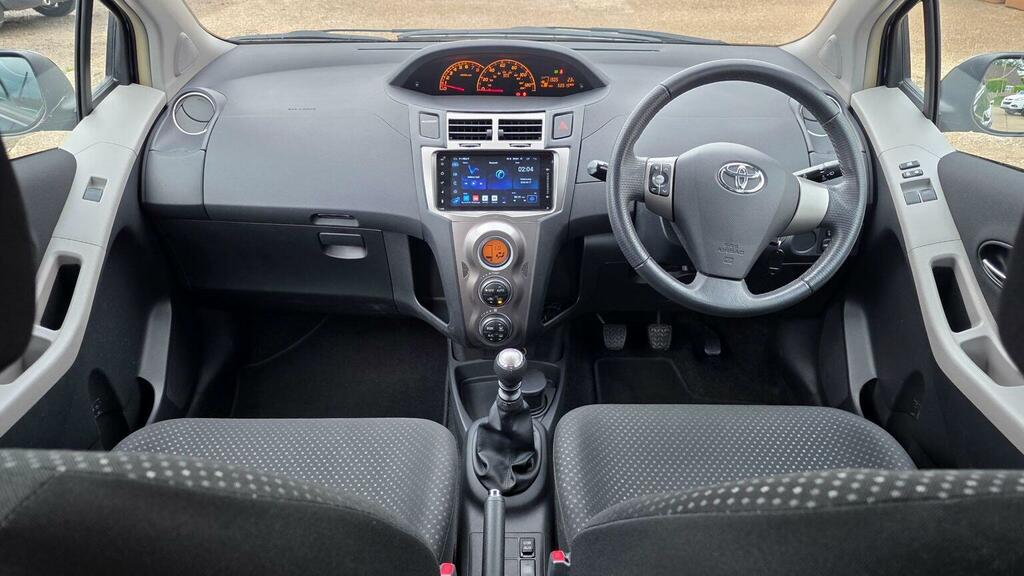 Toyota Yaris 1.0 Vvt-i 16V Gs Red #18