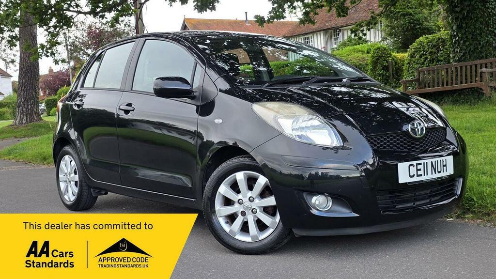 Toyota Yaris 1.0 Vvt-i 16V Gs Red #1