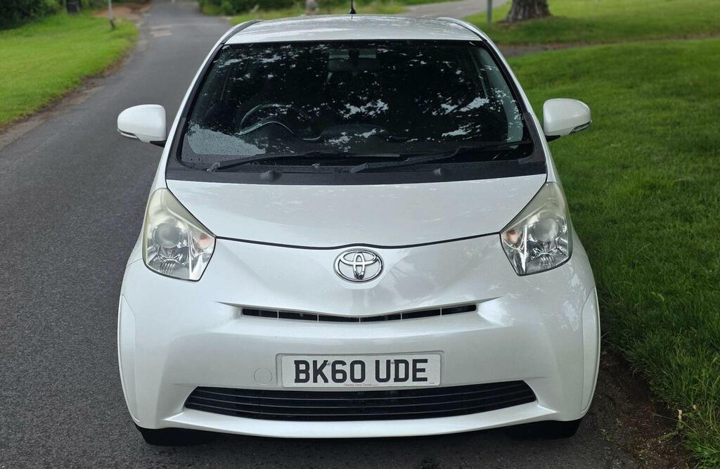 Toyota IQ 1.0 Vvt-i Euro 4 White #2