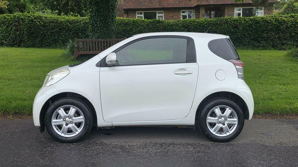 Toyota IQ 1.0 Vvt-i Euro 4 White #4