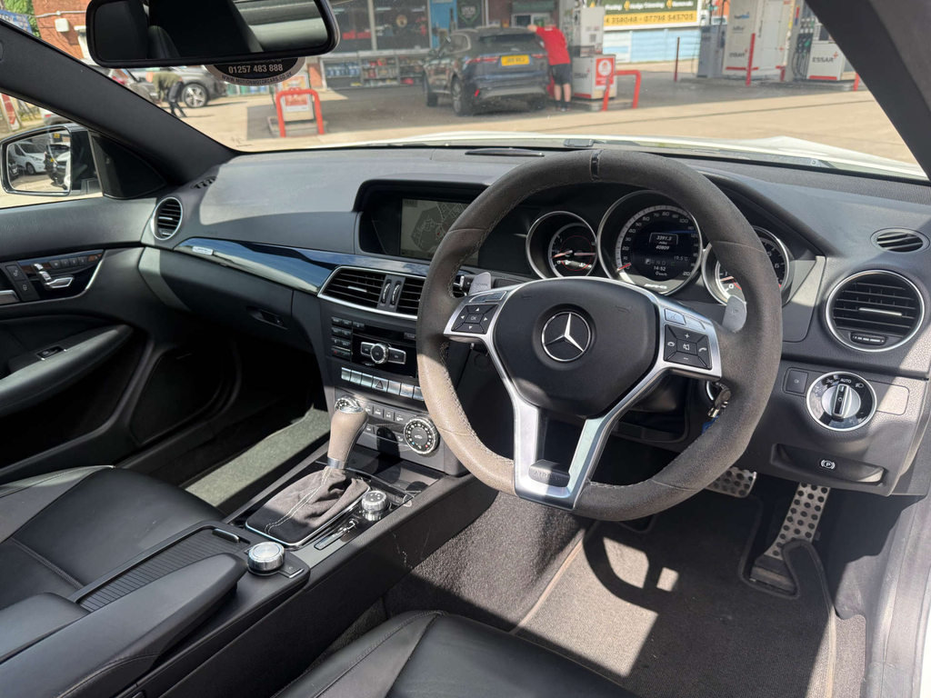 Mercedes-Benz C Class Edition 507 White #6