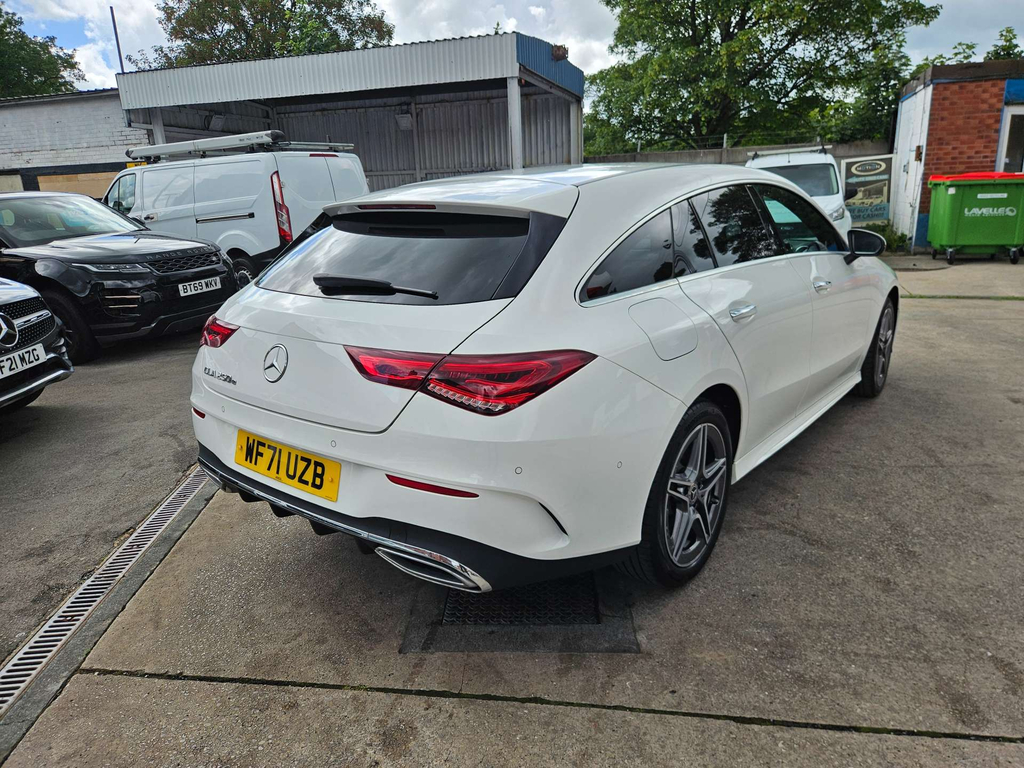 Mercedes-Benz 250 Cla Amg Line Premium E  #6