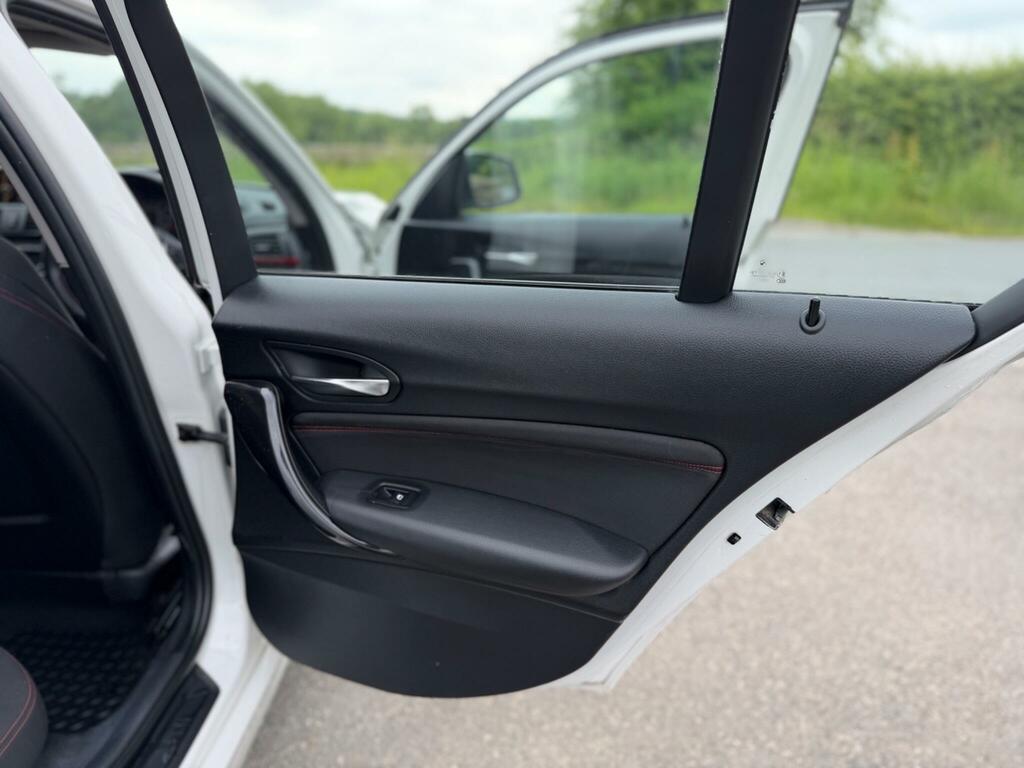 BMW 1 Series 120D Se Silver #25